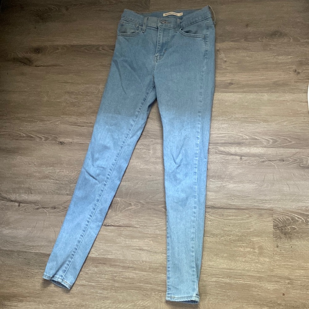 Skinny high waisted jeans